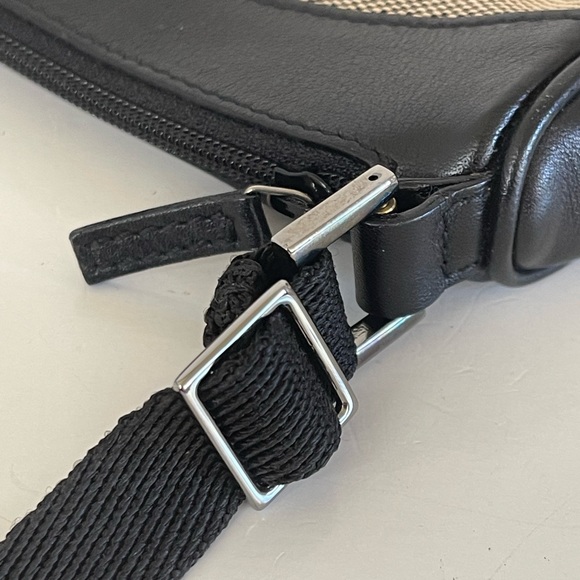 Gucci Baguette Shoulder Bag - Picture 12 of 12